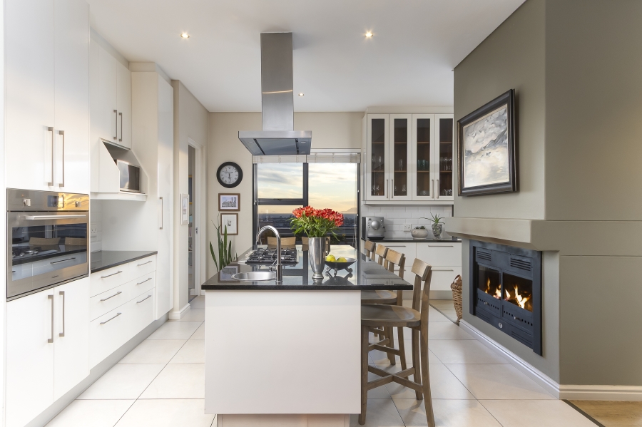 5 Bedroom Property for Sale in Fairhaven Country Estate Western Cape